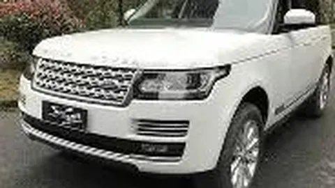 篮球场横穿遭撞，老人赔偿与否法院有定论